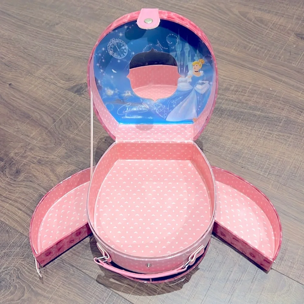 Disney Princess Makeup jewelry Vanity carry Bag